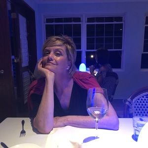 Meet your Posher, Joellyn